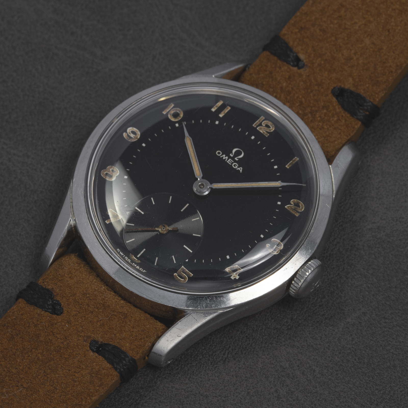 時計 Omega T30 / black gilt dial small second Omega T30 / black gilt dial small second